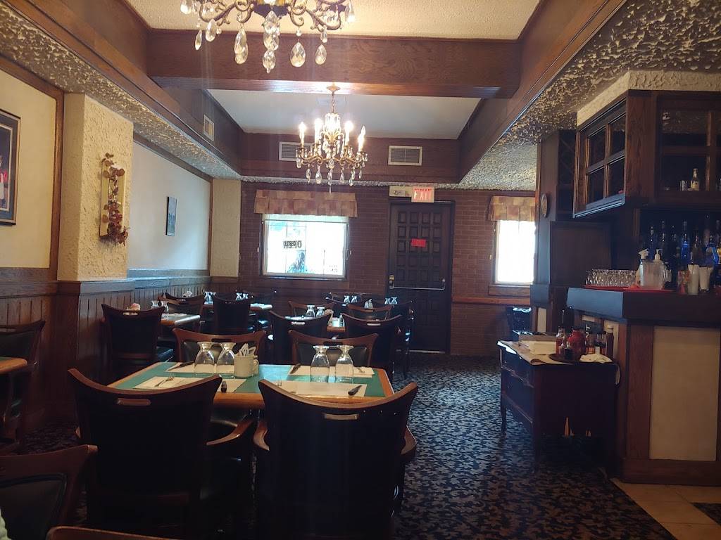 Hi-Way Restaurant | restaurant | 63 Queensway West, Simcoe, ON N3Y 2M2, Canada | 5194260380 OR +1 519-426-0380