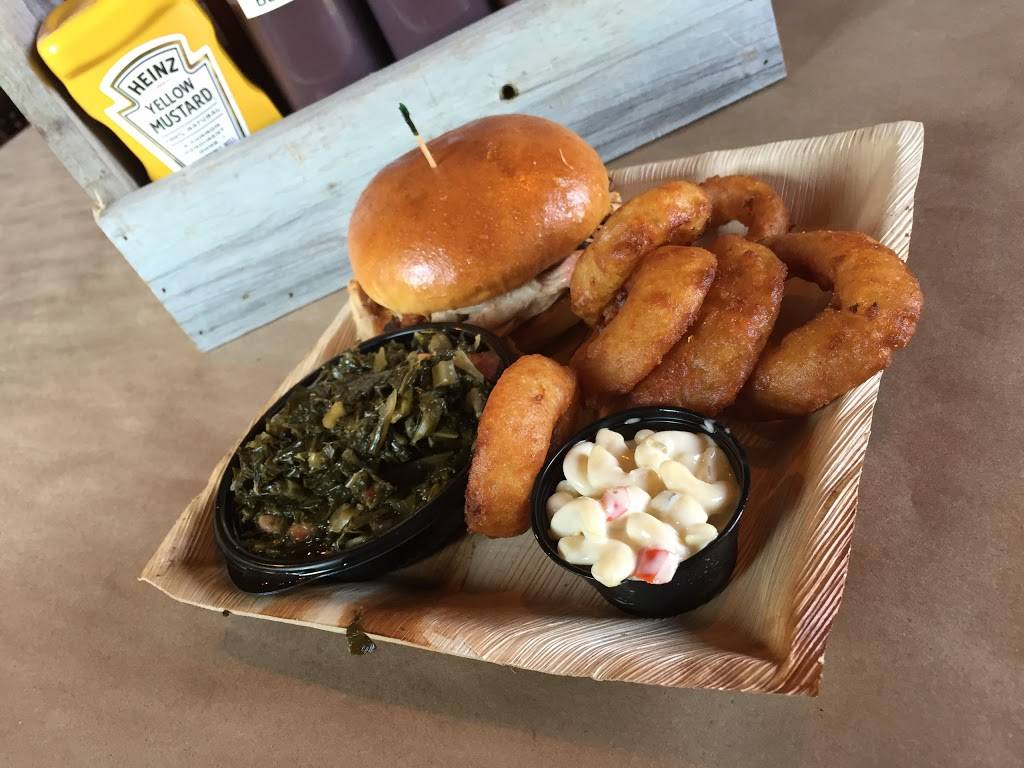 Boggy Bottom Barbecue | restaurant | 2001 E Southport Rd, Kissimmee, FL 34746, USA | 4072795050 OR +1 407-279-5050