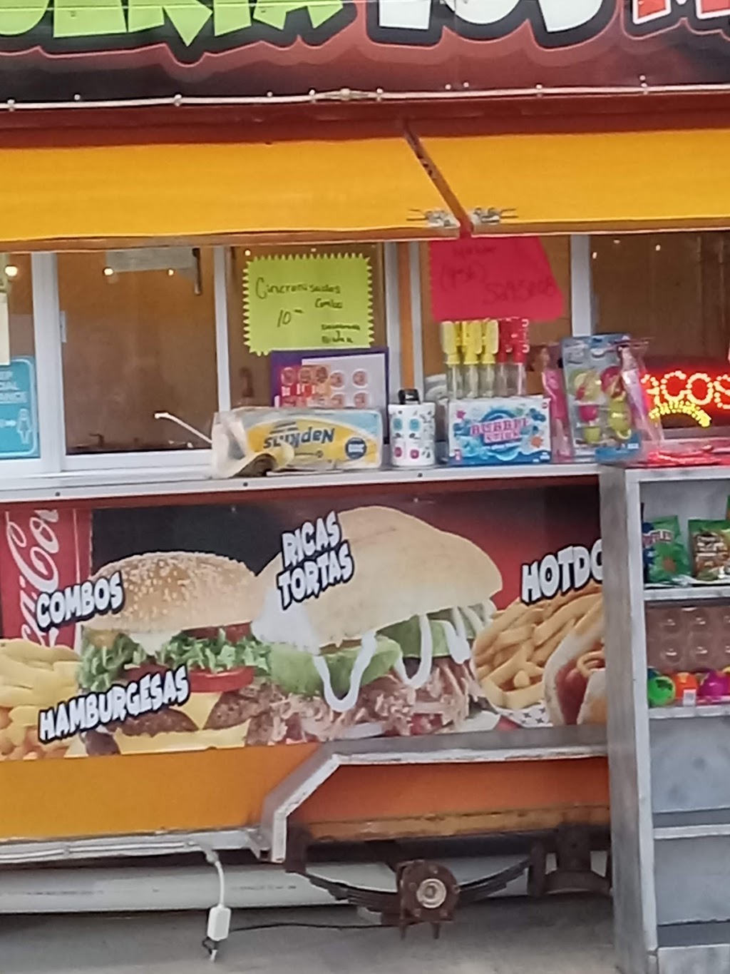 Taqueria los mismos | restaurant | 6128 W Mile 5 Rd, Mission, TX 78574, USA | 9565295008 OR +1 956-529-5008