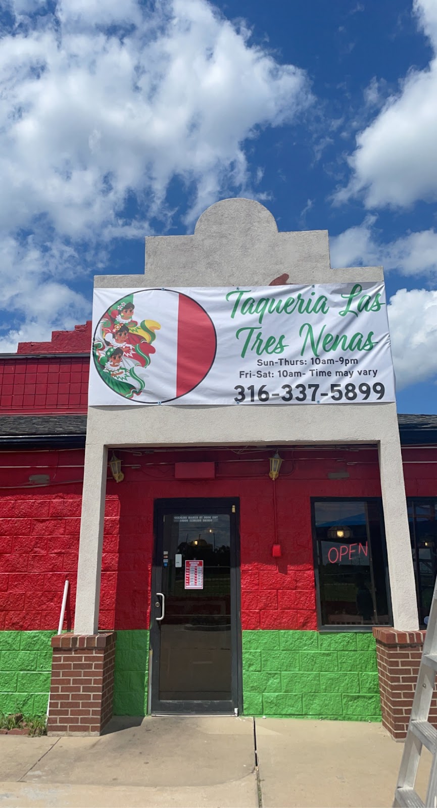 Taquería Las tres nenas | restaurant | 6600 W Central Ave, Wichita, KS 67212, USA | 3163375899 OR +1 316-337-5899