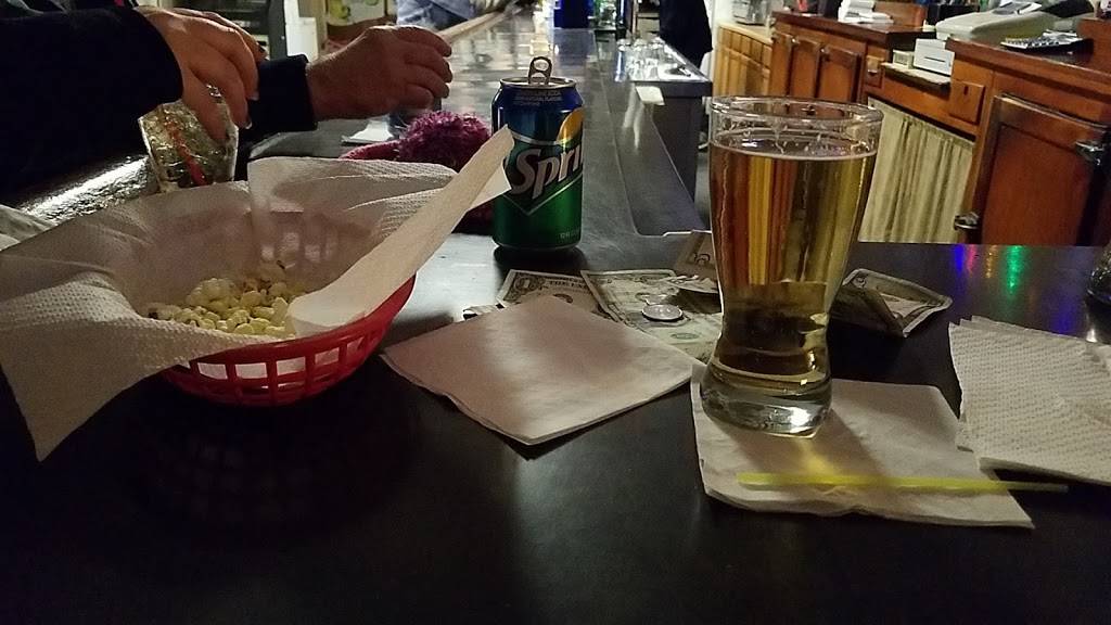 Pickle & Shellys Good Time | restaurant | 6471 Center St, Unionville, MI 48767, USA | 9896748672 OR +1 989-674-8672