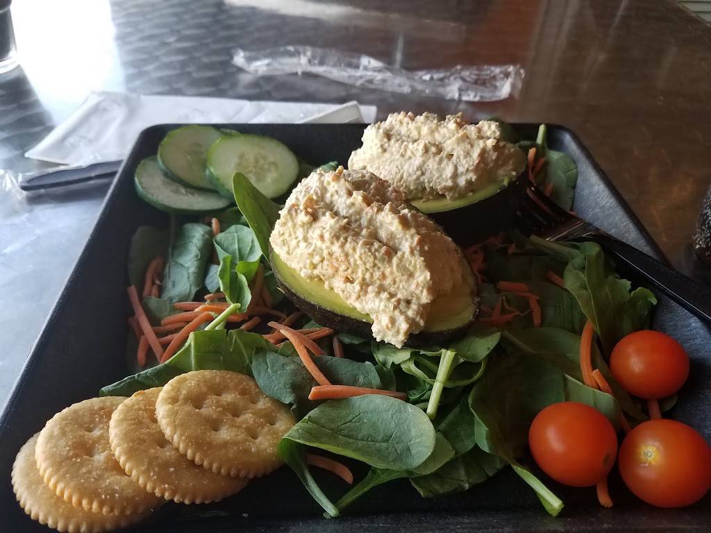 Brazos Market & Bistro | restaurant | 216 N Oak Ave, Mineral Wells, TX 76067, USA | 9404682702 OR +1 940-468-2702