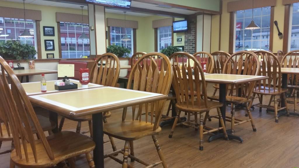 Tudors Biscuit World | restaurant | 3301 E Cumberland Rd, Bluefield, WV 24701, USA | 3043232333 OR +1 304-323-2333