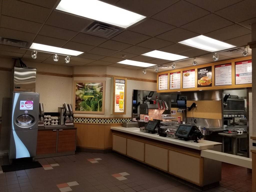 Wendys | restaurant | 9930 19th Ave SE, Everett, WA 98208, USA | 4253858568 OR +1 425-385-8568