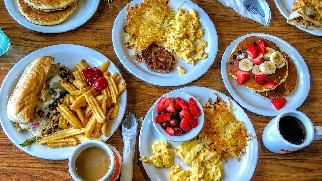 Dennys | restaurant | 4280 Clairemont Mesa Blvd, San Diego, CA 92117, USA | 8582705059 OR +1 858-270-5059