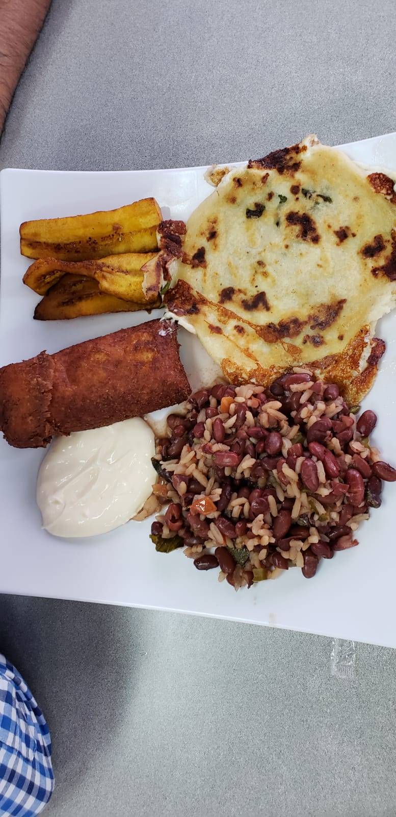 2 Tierras Restaurant | restaurant | 313 Rankin Rd d, Houston, TX 77073, USA | 2819993433 OR +1 281-999-3433