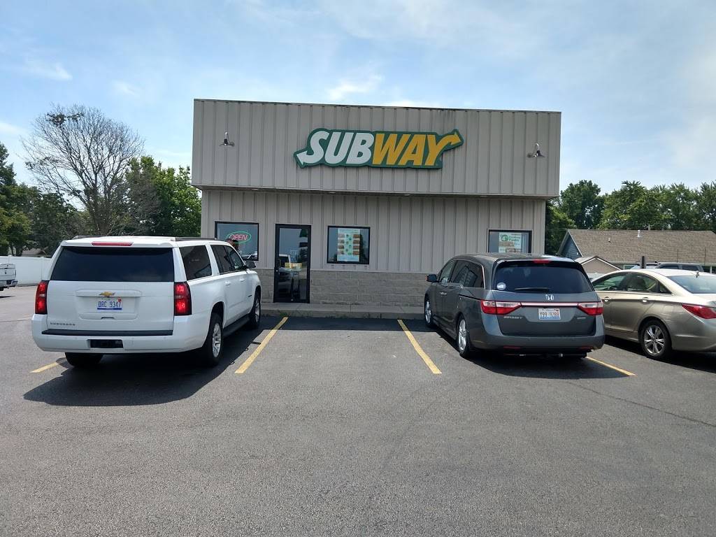 Subway | restaurant | 112 N Oak St, Williamsville, IL 62693, USA | 2175664324 OR +1 217-566-4324
