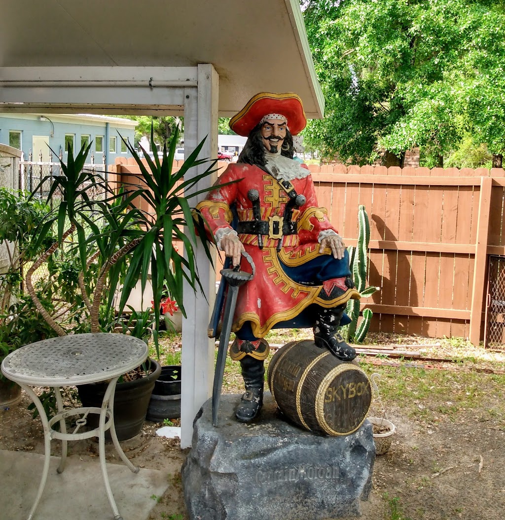 Skybox Sports Bar & Grill | restaurant | 2581 Crawfordville Hwy, Crawfordville, FL 32327, USA | 8509269771 OR +1 850-926-9771