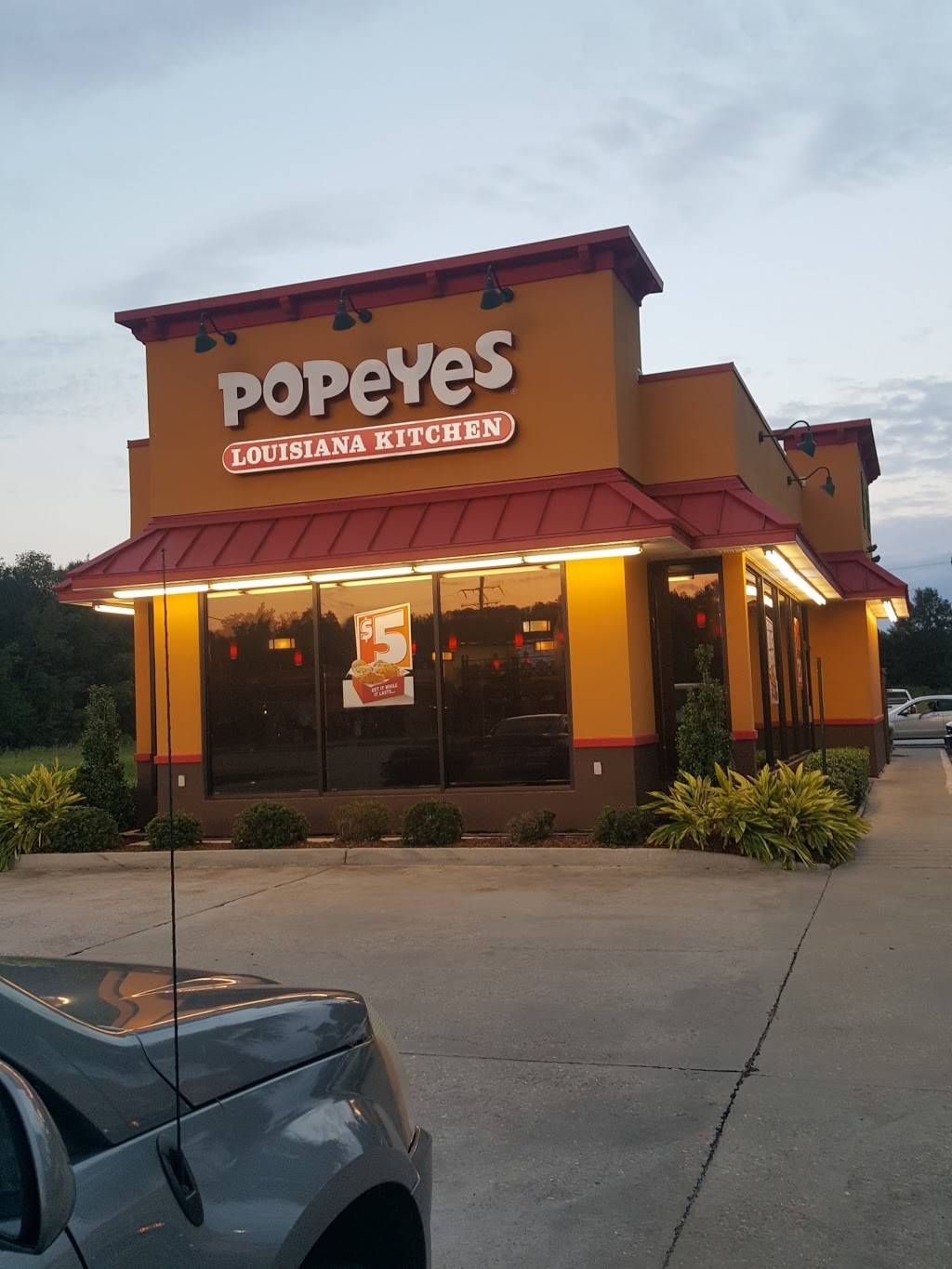 Popeyes Louisiana Kitchen | restaurant | 28710 Walker Rd S, Walker, LA 70785, USA | 2257916000 OR +1 225-791-6000