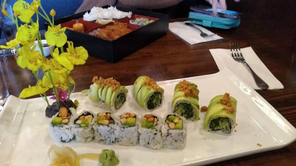 Kochi Sushi & Steakhouse | restaurant | 1800 Plainfield Pike, Cranston, RI 02921, USA | 4019448989 OR +1 401-944-8989