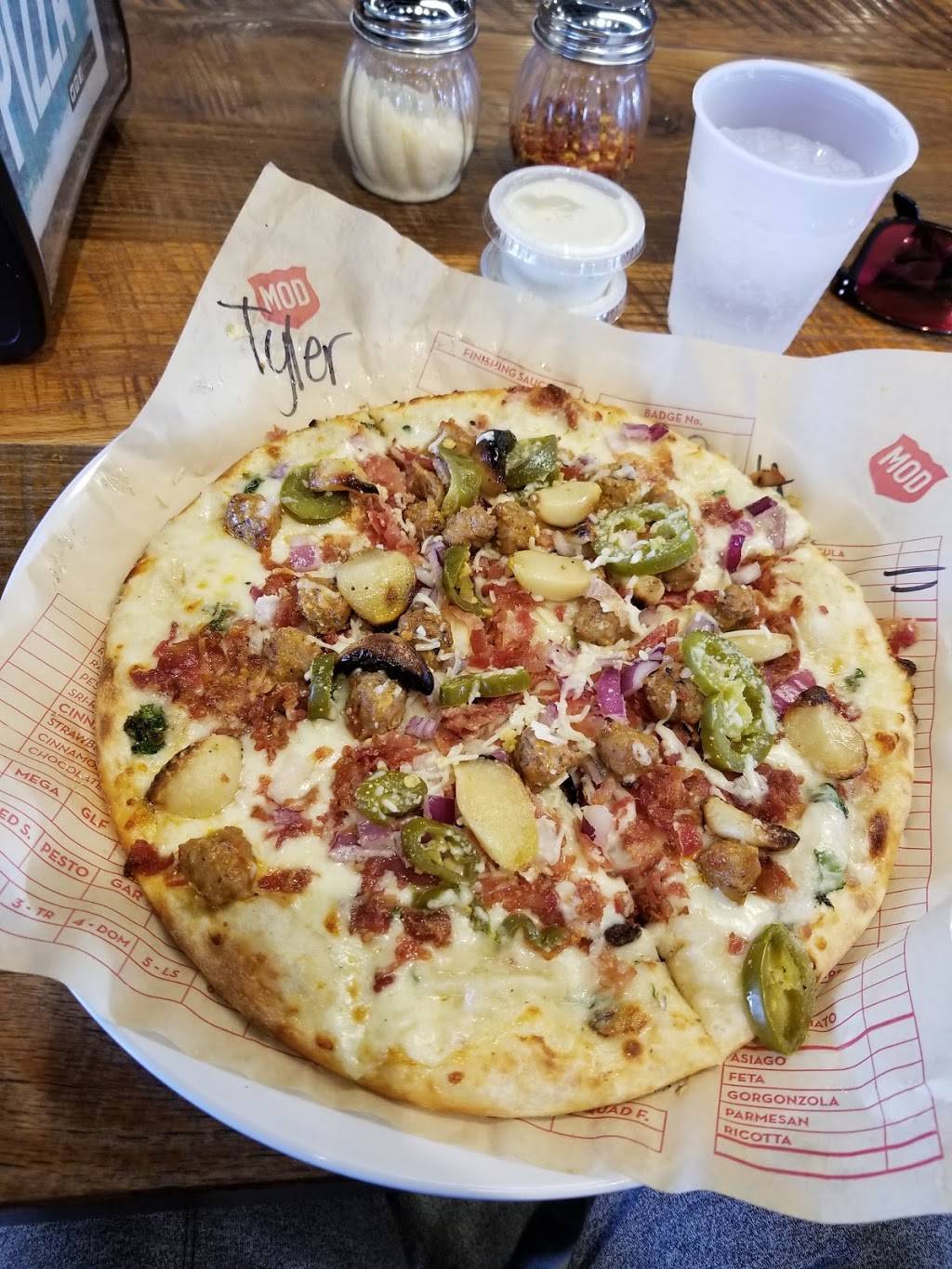 MOD Pizza | restaurant | 2150 Grass Valley Hwy, Auburn, CA 95603, USA | 5308878098 OR +1 530-887-8098