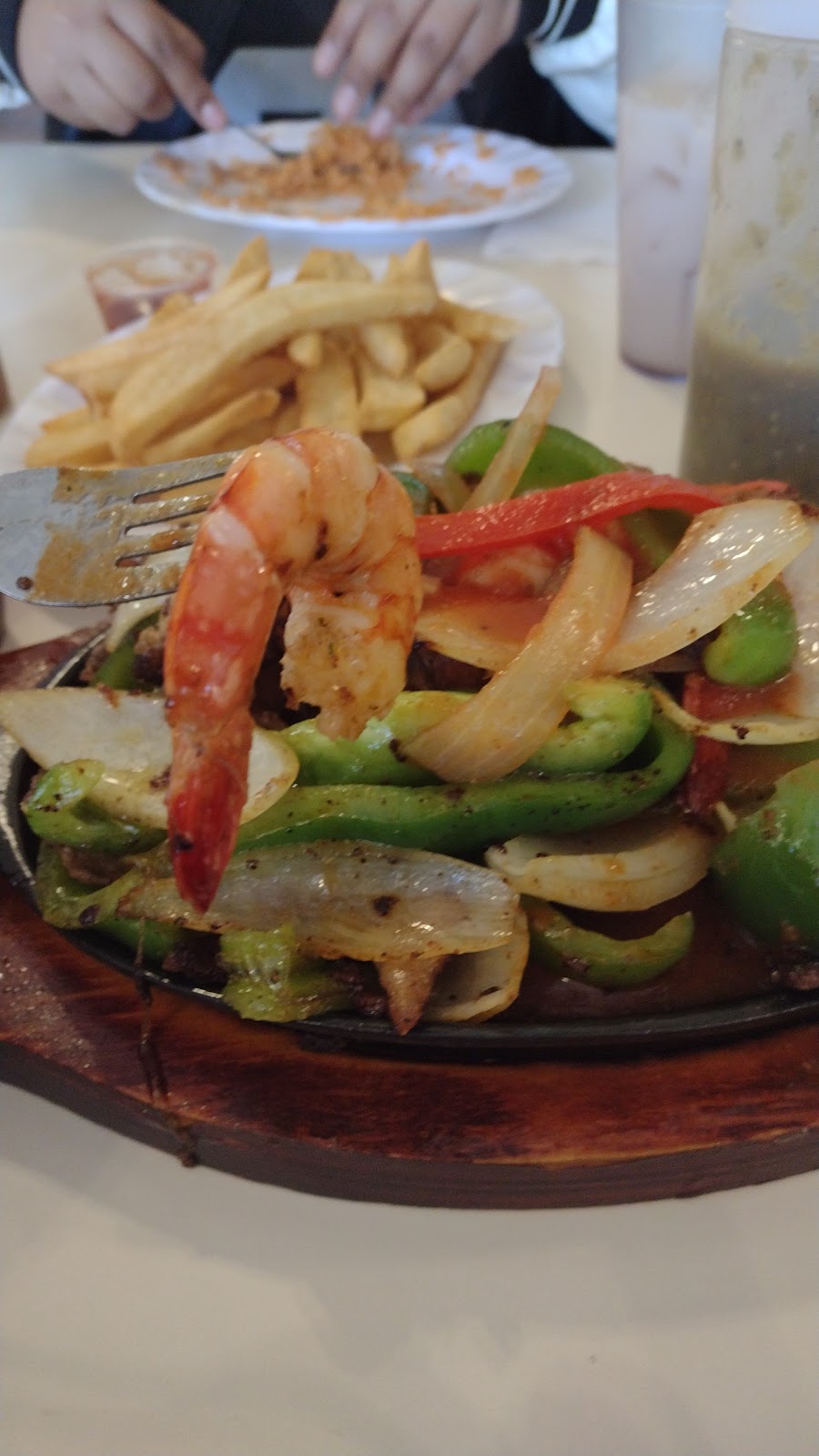 Joses Birrieria | restaurant | 2619 S El Dorado St, Stockton, CA 95206, USA | 2096168406 OR +1 209-616-8406