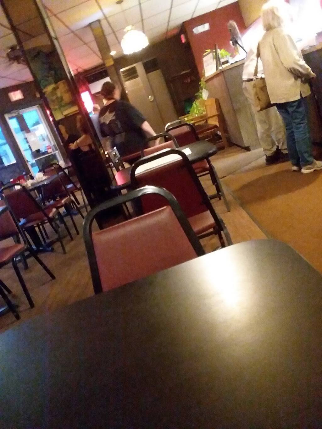 Pizza House | restaurant | 692 Tyler St, Pittsfield, MA 01201, USA | 4134991842 OR +1 413-499-1842