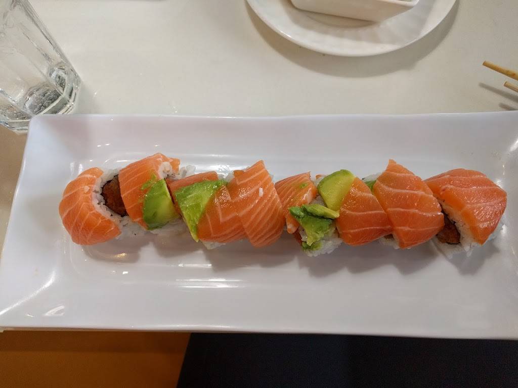 Kawaii Sushi | restaurant | 6171 Mission Gorge Rd #103, San Diego, CA 92120, USA | 6195848888 OR +1 619-584-8888