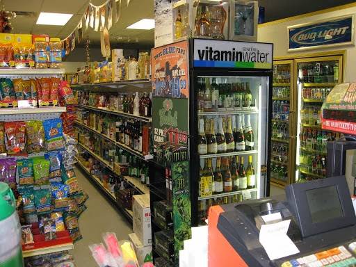 Tweenys Market | restaurant | 19191 Merriman Rd, Livonia, MI 48152, USA | 2484785312 OR +1 248-478-5312