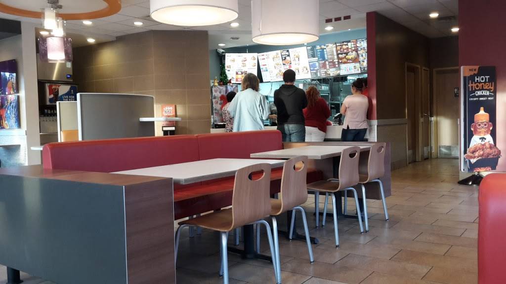 Taco Bell | meal takeaway | 746 J Clyde Morris Blvd, Newport News, VA 23601, USA | 7575999685 OR +1 757-599-9685