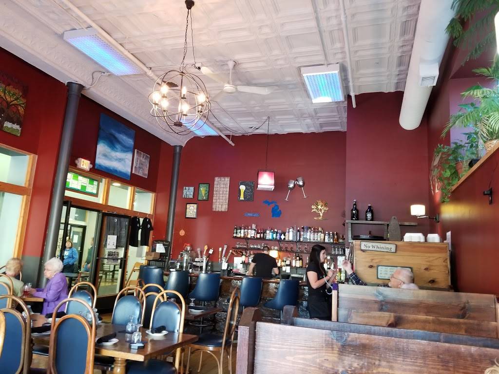 Fresh Palate | restaurant | 109 N 2nd Ave, Alpena, MI 49707, USA | 9893581400 OR +1 989-358-1400