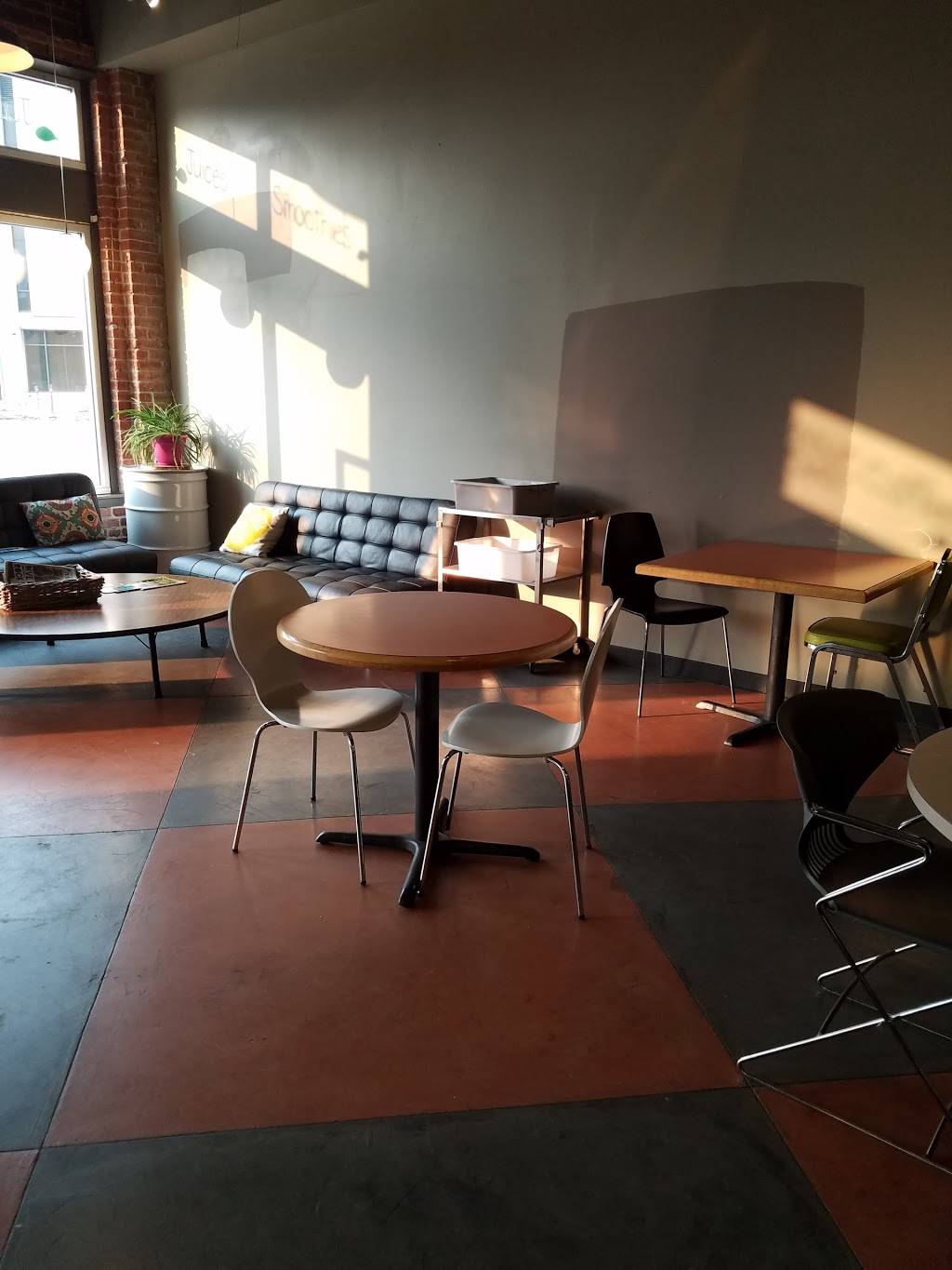 Nourish Organic Juice | restaurant | 303 E Pikes Peak Ave, Colorado Springs, CO 80903, USA | 7196345686 OR +1 719-634-5686