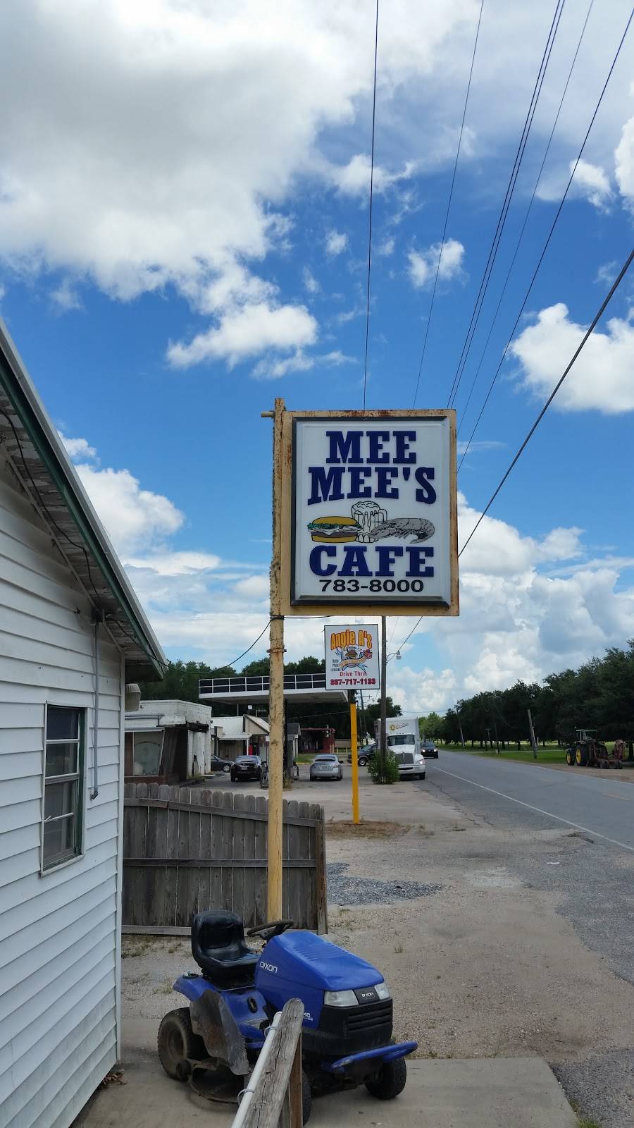 Mee Mees Cafe | restaurant | 330 S Jackson Ave, Morse, LA 70559, USA | 3377838000 OR +1 337-783-8000