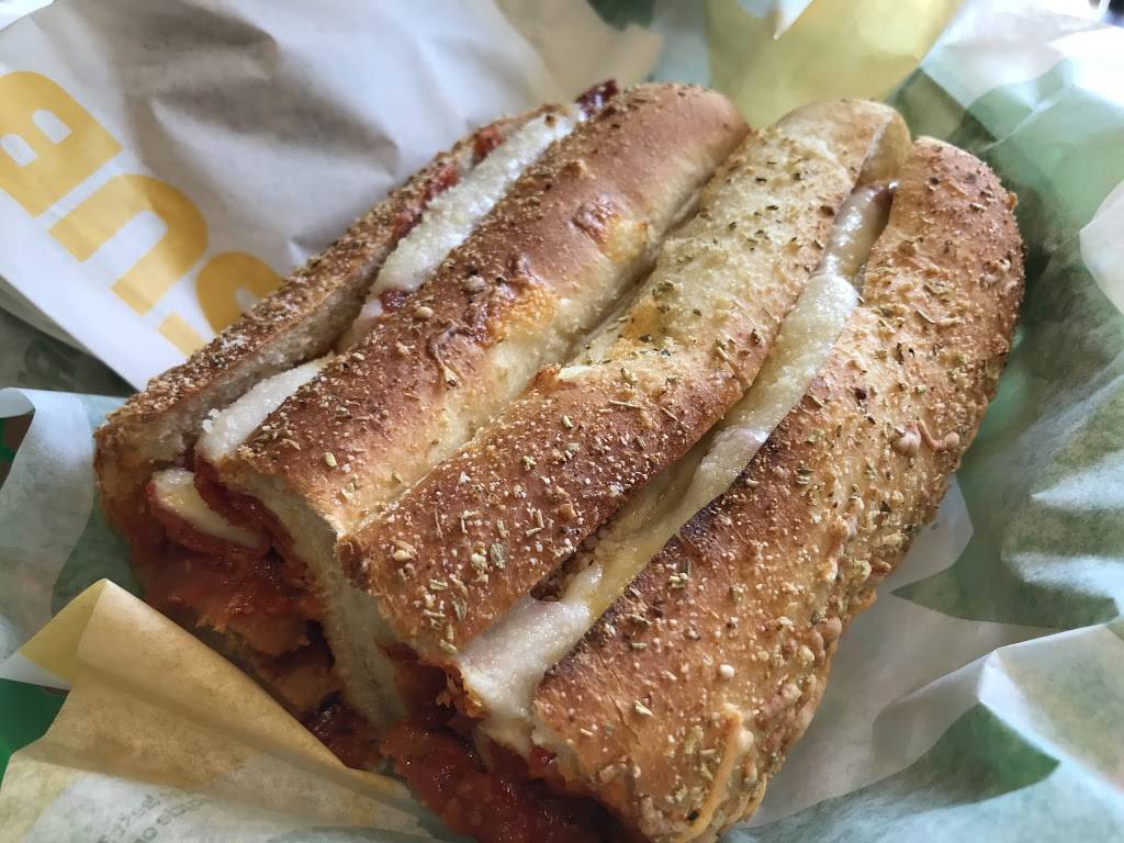 Subway | restaurant | 3035 SE Maricamp Road, Park View Commons Suite 110, Ocala, FL 34471, USA | 3526944454 OR +1 352-694-4454