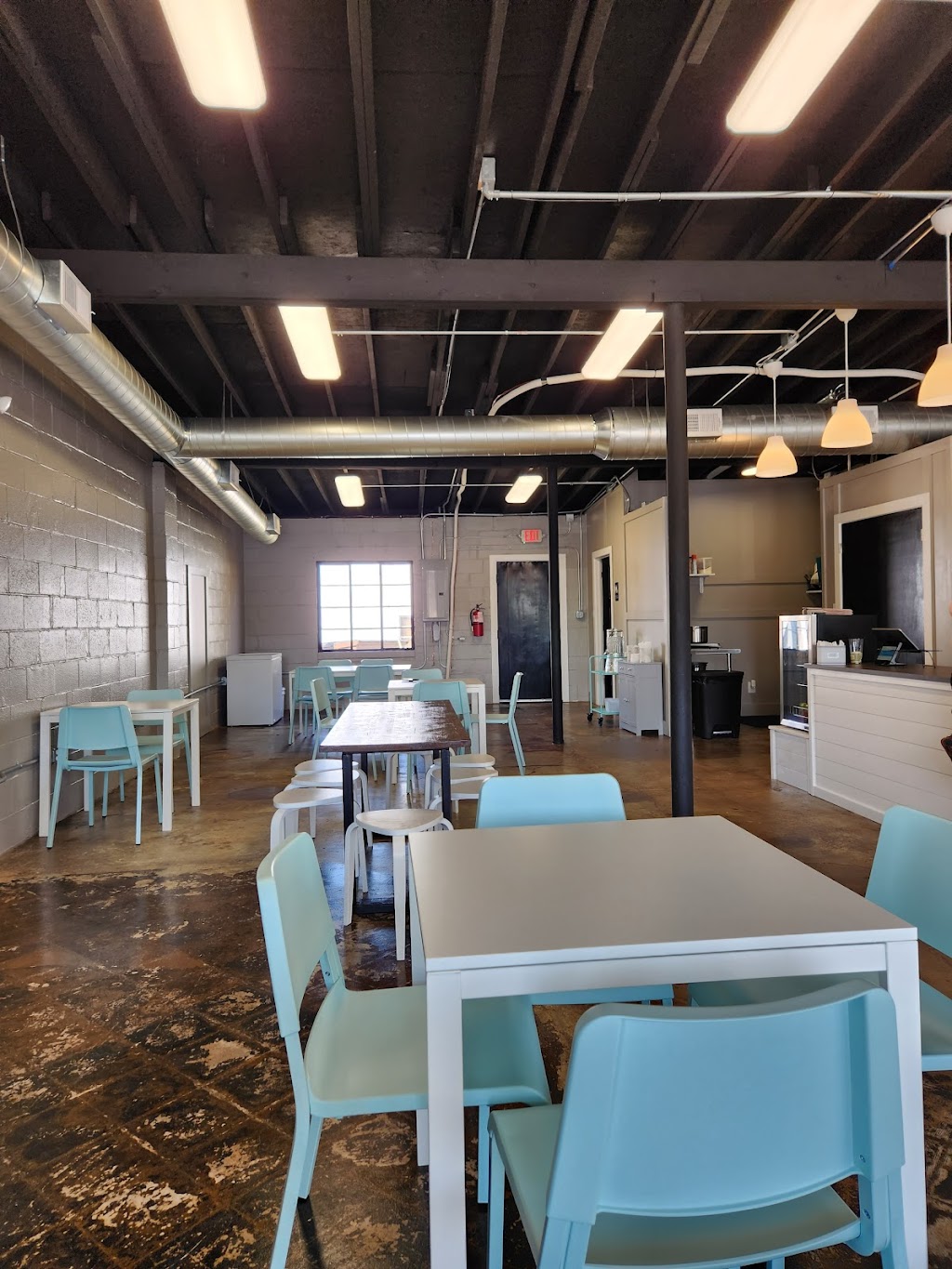 Simply Grand Kitchen and Creamery | restaurant | 504 Main St, Grandview, MO 64030, USA | 8165414061 OR +1 816-541-4061