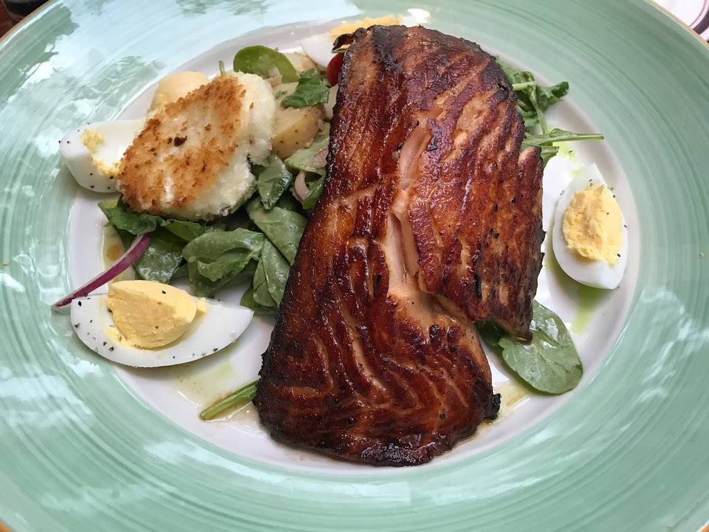 Carlyle | restaurant | 4000 Campbell Ave, Arlington, VA 22206, USA | 7039310777 OR +1 703-931-0777