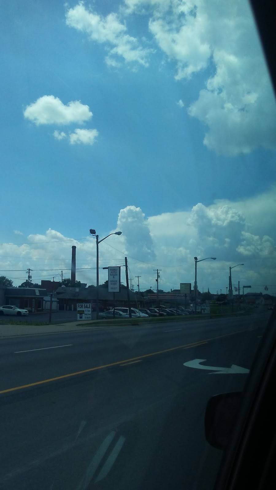 Papa Johns Pizza | restaurant | 510 E Broadway St, Shelbyville, IN 46176, USA | 3173982600 OR +1 317-398-2600