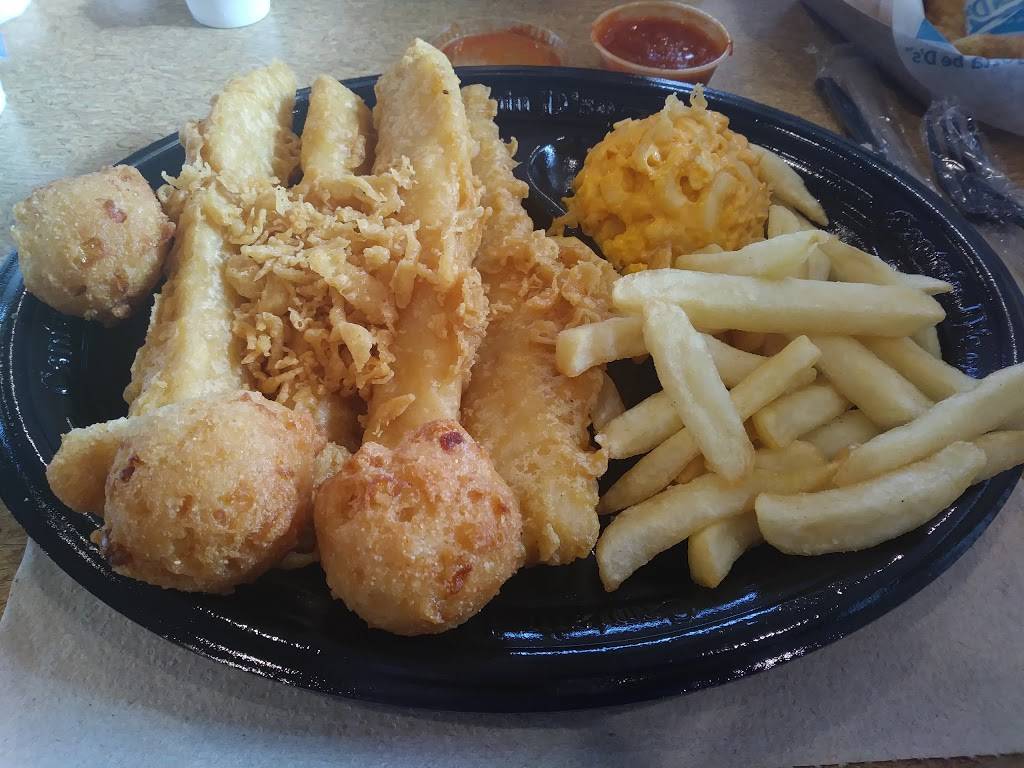 Captain Ds | restaurant | 9805 GA-92, Woodstock, GA 30188, USA | 7705917375 OR +1 770-591-7375