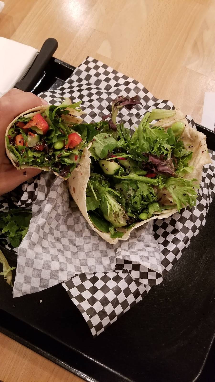 Backyard Grill | restaurant | 1825 2nd St, Highland Park, IL 60035, USA | 8476818400 OR +1 847-681-8400