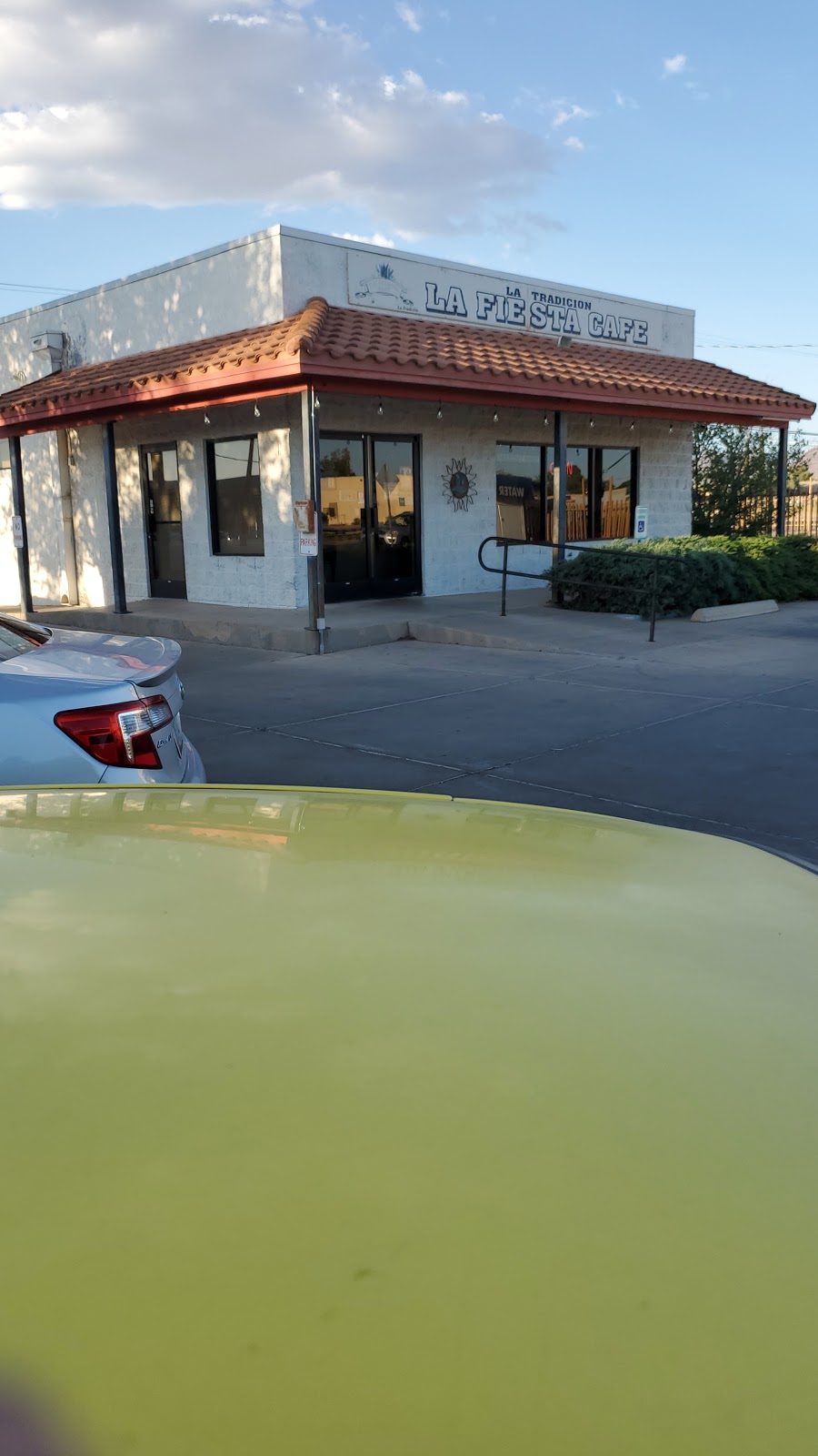 La Fiesta Cafe | restaurant | 1844 E 10th St, Douglas, AZ 85607, USA | 5208050033 OR +1 520-805-0033