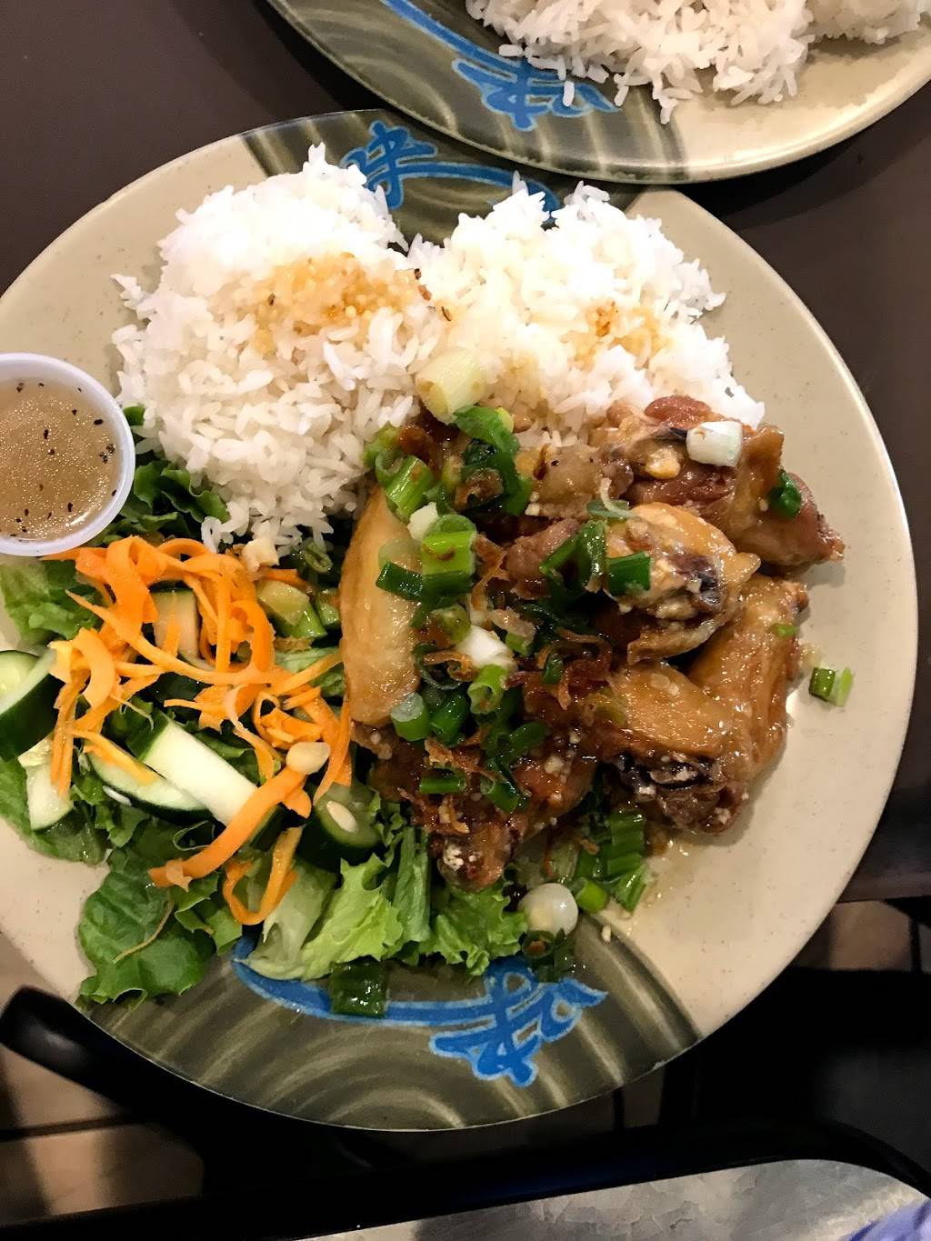 Rice Paddies Grill | restaurant | 4706 Bethesda Ave # A, Bethesda, MD 20814, USA | 3017181862 OR +1 301-718-1862