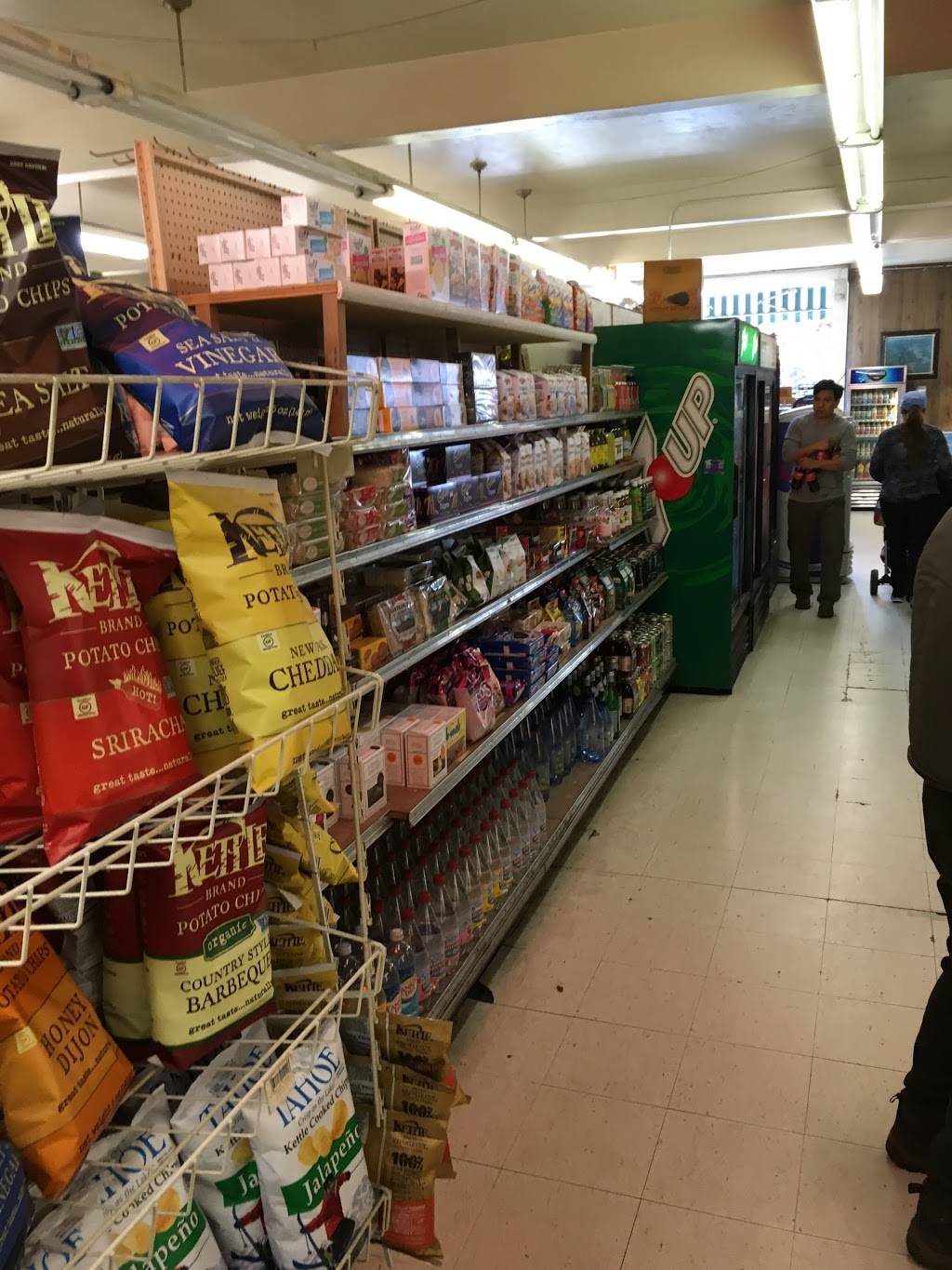 Golden Gate Market | restaurant | 221 2nd St, Sausalito, CA 94965, USA | 4153323040 OR +1 415-332-3040