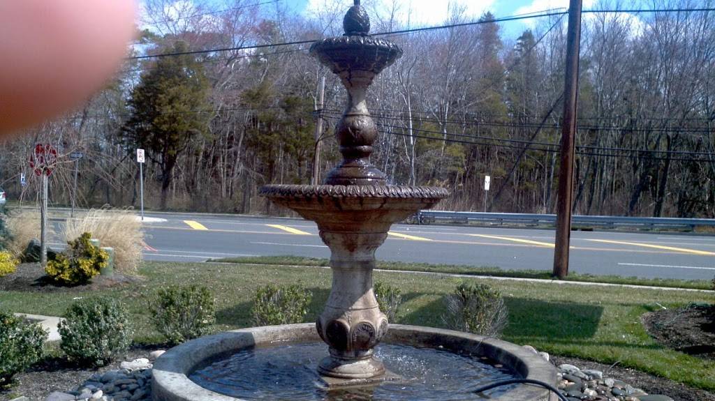 Bostons Restaurant & Sports Bar | restaurant | 1356 Fischer Blvd, Toms River, NJ 08753, USA | 7326080104 OR +1 732-608-0104