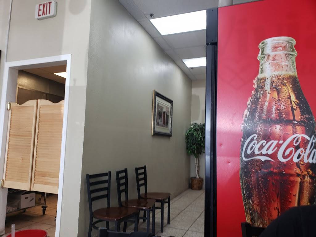 Vivians Soul Food | restaurant | 4342 16th Ave SW, Cedar Rapids, IA 52404, USA | 3193962229 OR +1 319-396-2229