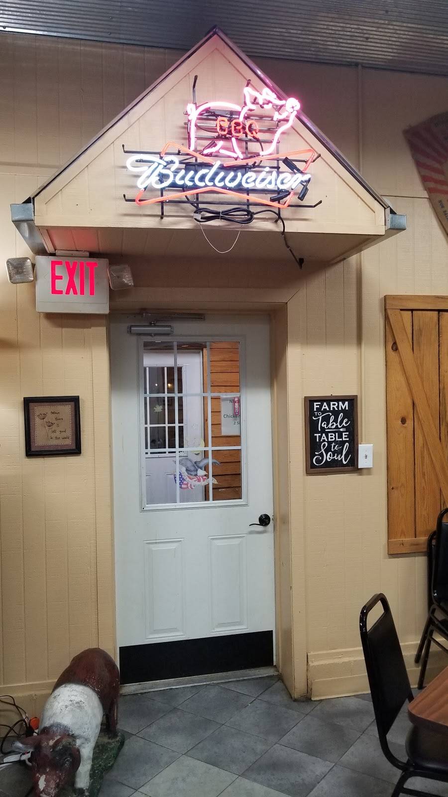 The Fishin Pig | restaurant | 6340, 1518 S Broadway St, Poplar Bluff, MO 63901, USA | 5737767442 OR +1 573-776-7442