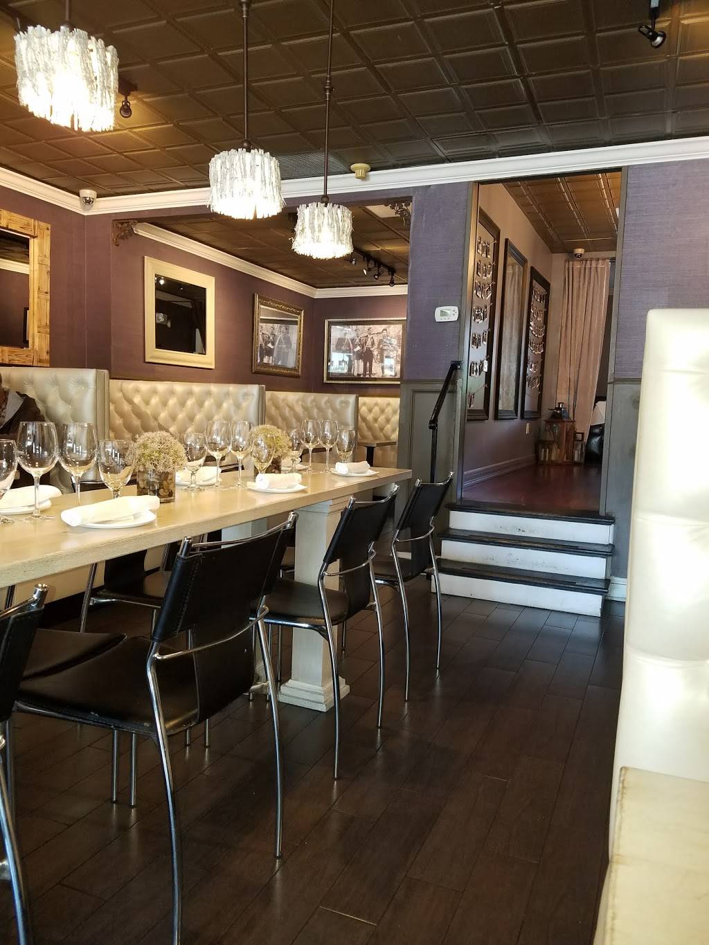 Famous Greek Kitchen | restaurant | 10 N Water St, Greenwich, CT 06830, USA | 2035316887 OR +1 203-531-6887