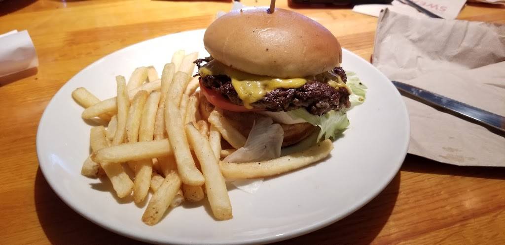 Applebees Grill + Bar | restaurant | 5908 18th St E, Ellenton, FL 34222, USA | 9417227100 OR +1 941-722-7100