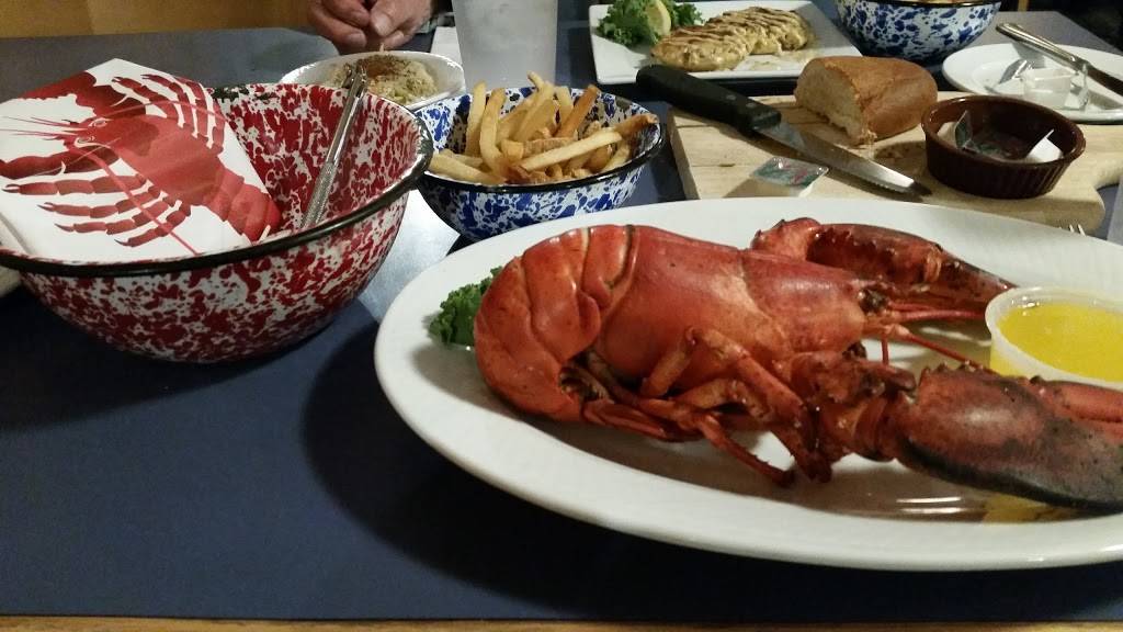 Union River Lobster Pot | restaurant | 8 South St, Ellsworth, ME 04605, USA | 2076675077 OR +1 207-667-5077