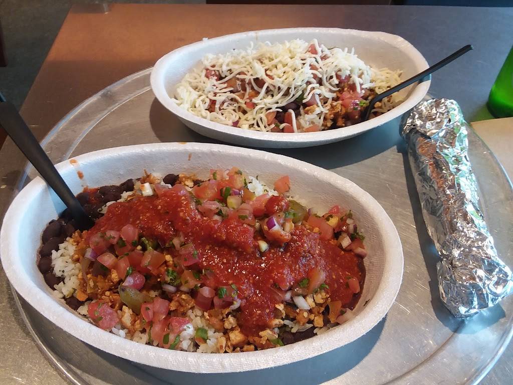 Chipotle Mexican Grill | restaurant | 5224 N Broadway Ste 102, Chicago, IL 60640, USA | 7738781132 OR +1 773-878-1132