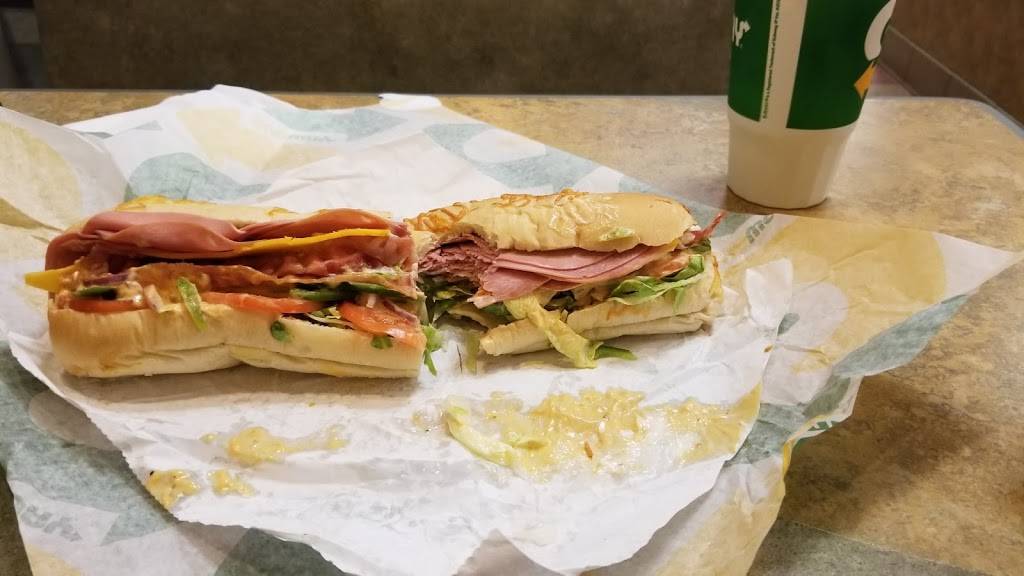 Subway Restaurants | restaurant | Shannon Square Shoppes, 3673 Lexington Ave N Ste C, Arden Hills, MN 55126, USA | 6514832183 OR +1 651-483-2183