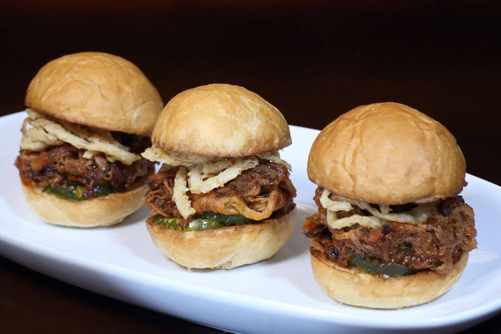 Brewhouse Historical Sports Bar | restaurant | 315 Chestnut St, St. Louis, MO 63102, USA | 3142593270 OR +1 314-259-3270