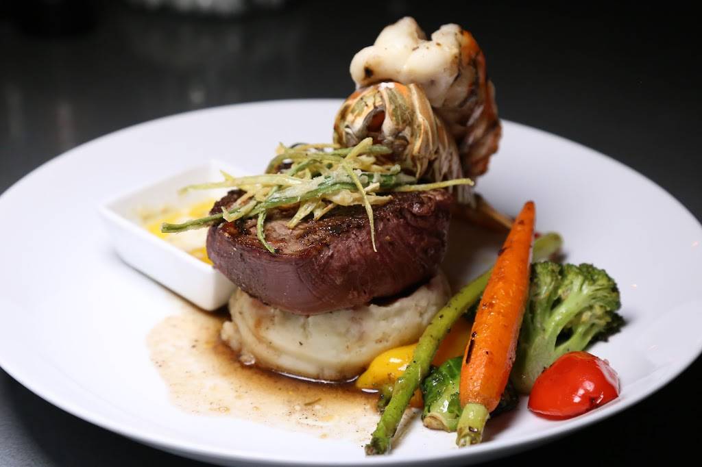 Martinis Organic Restaurant | restaurant | 1815 S Ridgewood Ave, South Daytona, FL 32119, USA | 3867631090 OR +1 386-763-1090