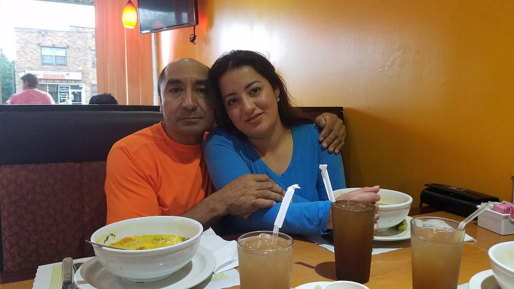 Las Americas Restaurant | restaurant | 9 Main St, Danbury, CT 06810, USA | 2037447400 OR +1 203-744-7400