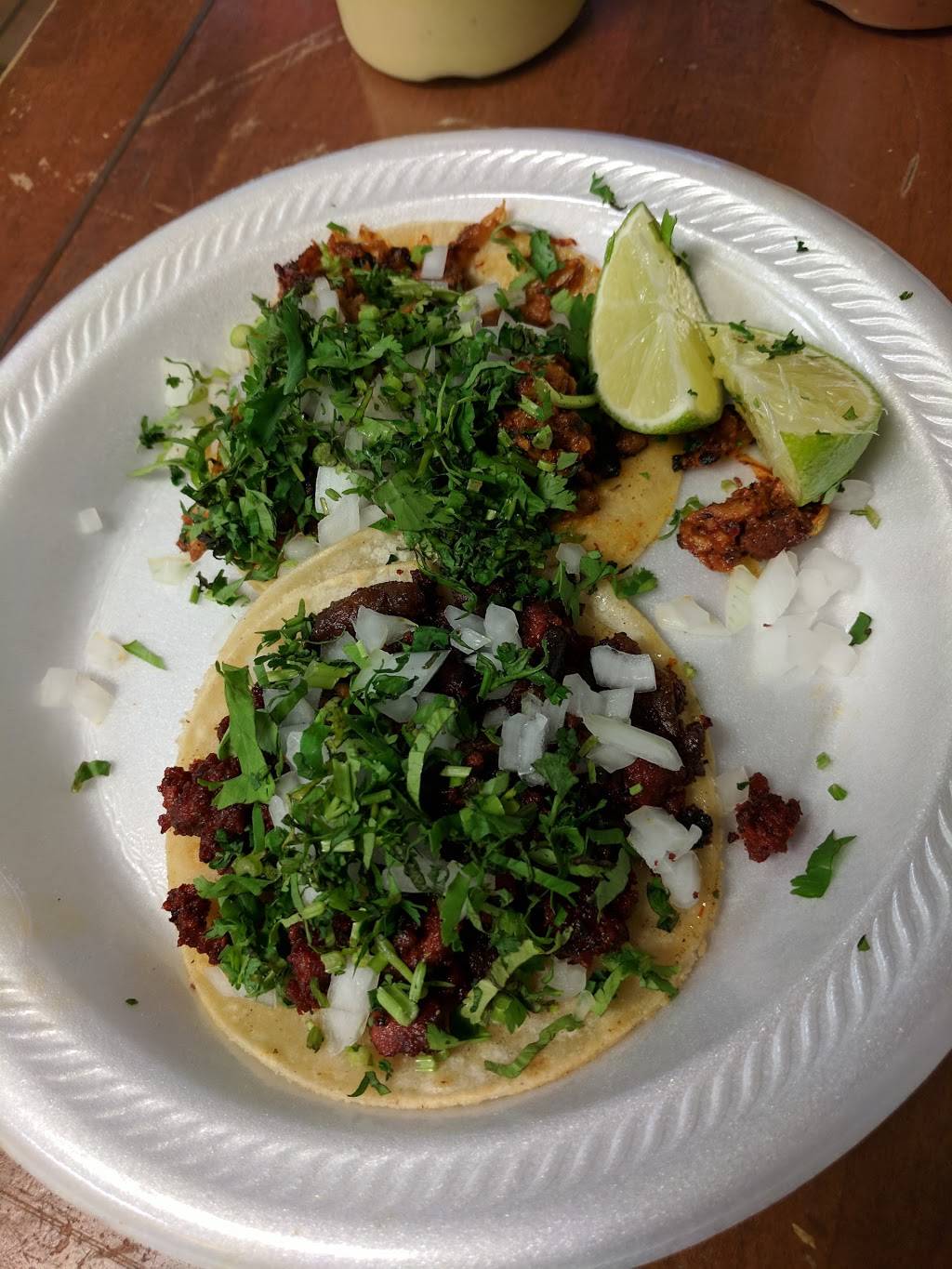 Tacos La Banqueta Puro D.F. | restaurant | 7233 Gaston Ave, Dallas, TX 75214, USA | 2143244445 OR +1 214-324-4445