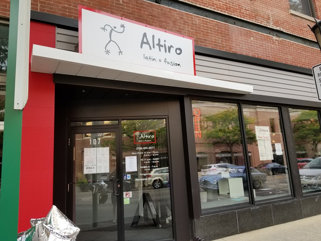 Altiro Latin Fusion | cafe | 107 N Oak Park Ave, Oak Park, IL 60301, USA | 7084345077 OR +1 708-434-5077