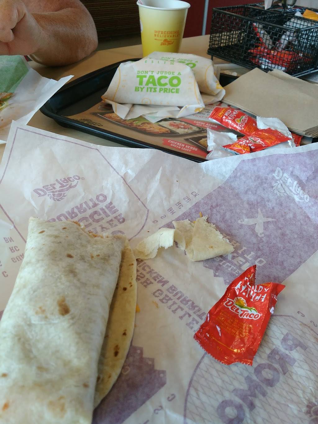 Del Taco | meal takeaway | 11507 4000 W, South Jordan, UT 84095, USA | 8015231184 OR +1 801-523-1184