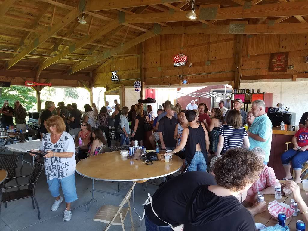 Gunsmoke Grill | restaurant | 249 East, IL-71, Cedar Point, IL 61316, USA | 8154464017 OR +1 815-446-4017