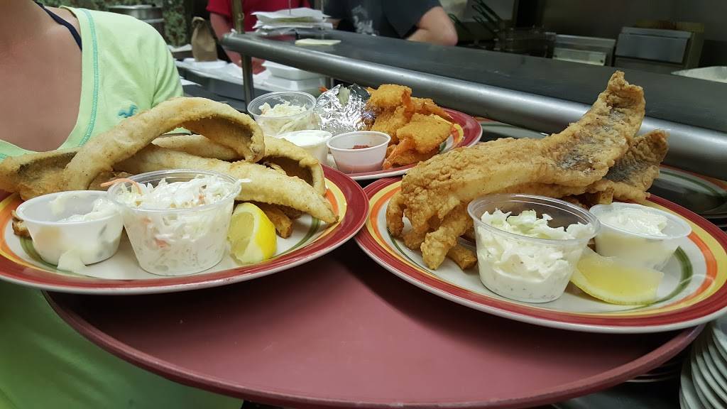 Round Up North | restaurant | 5831 S, Maple St, Brule, WI 54820, USA | 7153724875 OR +1 715-372-4875