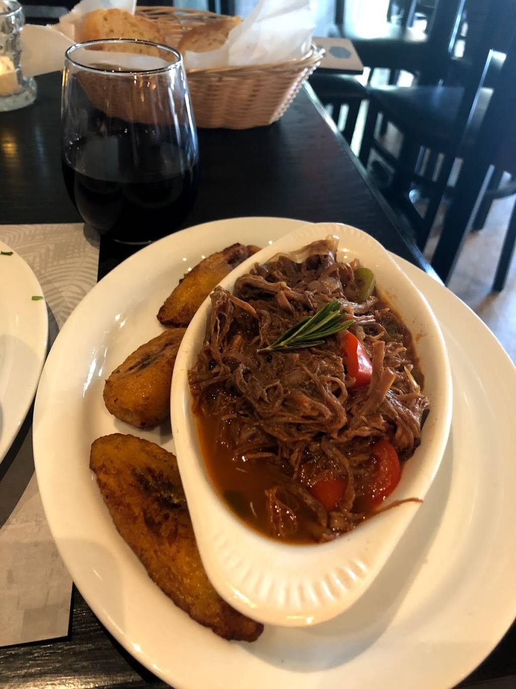 Taste of Havana | restaurant | 2529 N Milwaukee Ave, Chicago, IL 60647, USA | 3122731774 OR +1 312-273-1774