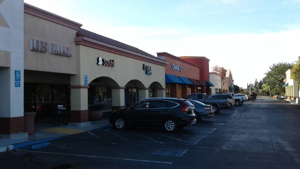 Lees Village | restaurant | 6471 Almaden Expy, San Jose, CA 95120, USA | 4089977199 OR +1 408-997-7199